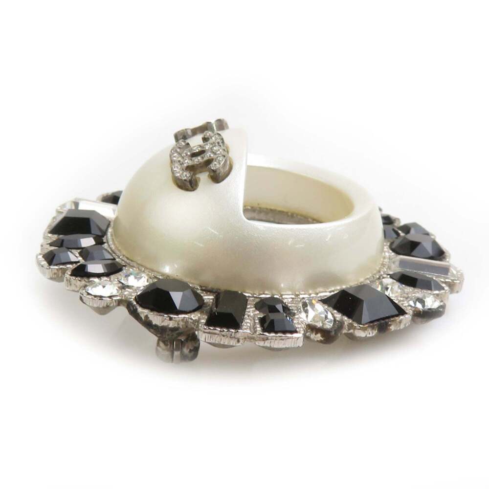 CHANEL Black Logo Brooch - Picture 4 of 8